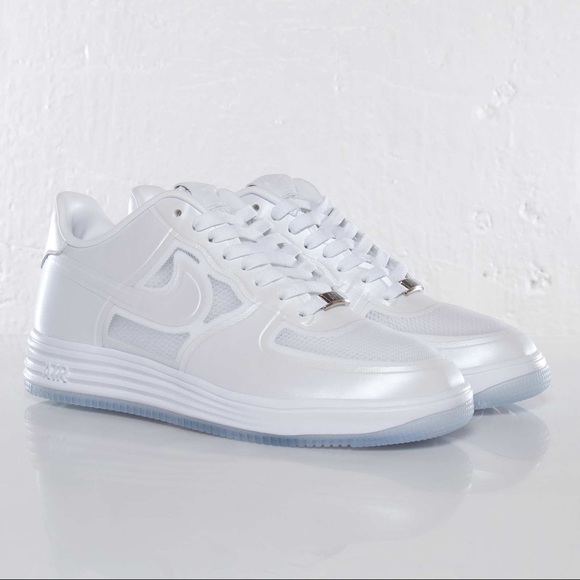 {keywor d} air force 1 lunar